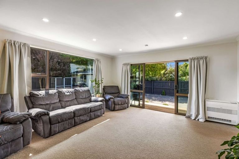 Photo of property in 2/474 Halswell Road, Halswell, Christchurch, 8025