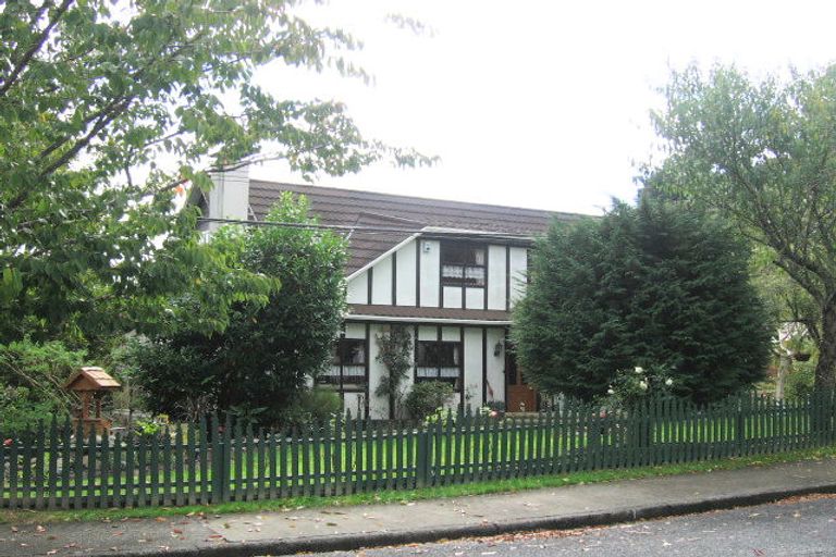 Photo of property in 23 Forest Road, Pinehaven, Upper Hutt, 5019