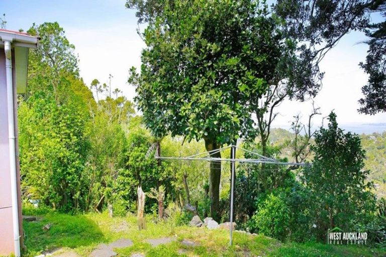 Photo of property in 65 Tane Road, Laingholm, Auckland, 0604