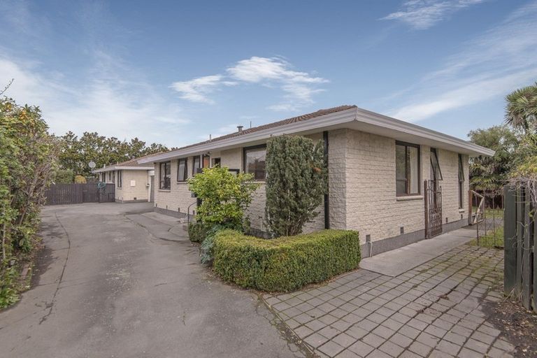 Photo of property in 1/74a Jeffreys Road, Fendalton, Christchurch, 8052