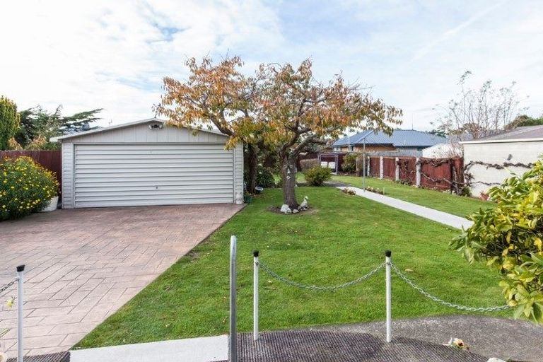 Photo of property in 17 Halliwell Avenue, Papanui, Christchurch, 8052