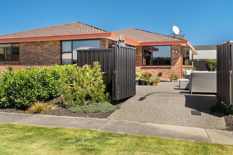 Photo of property in 5 Stead Crescent, Stoke, Nelson, 7011