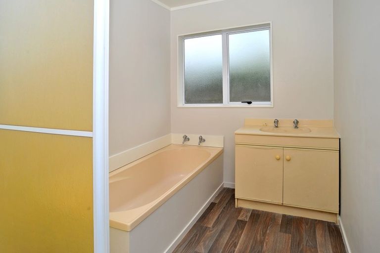 Photo of property in 2/67 Wintere Road, Papatoetoe, Auckland, 2025