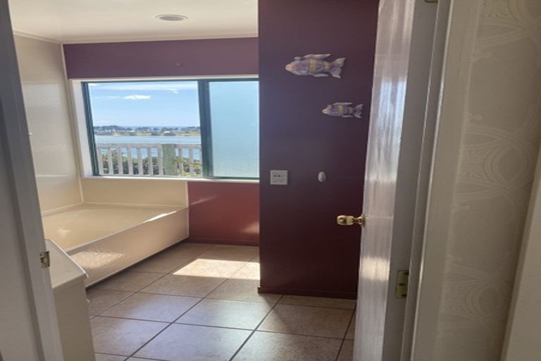 Photo of property in 23 Pine Grove, Tairua, 3508