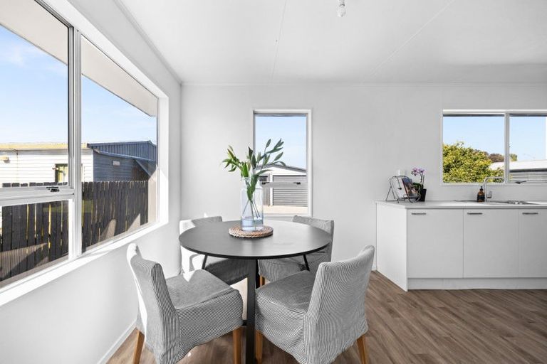 Photo of property in 61 Diaz Drive, Flaxmere, Hastings, 4120