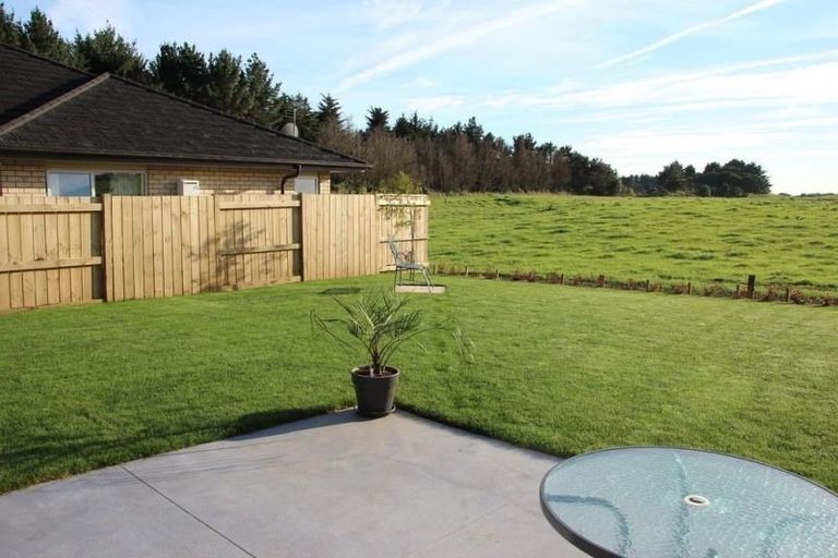 Photo of property in 14 Ryder Drive, Waiwhakaiho, New Plymouth, 4312