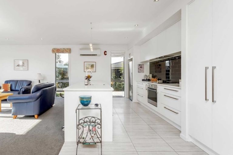 Photo of property in 17 Waterstock Way, Parklands, Christchurch, 8083