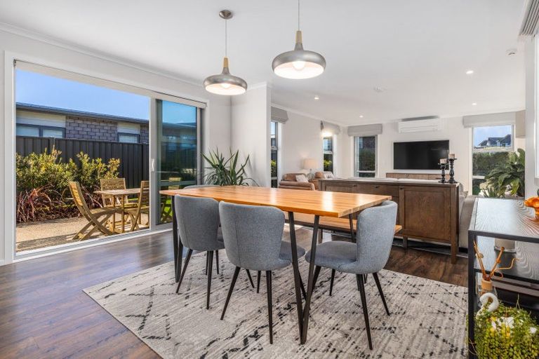 Photo of property in 14 Pateke Drive, Kenepuru, Porirua, 5022