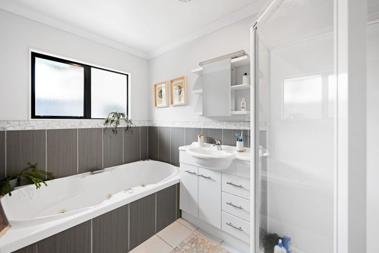 Photo of property in 10 Cherie Close, Rototuna, Hamilton, 3210