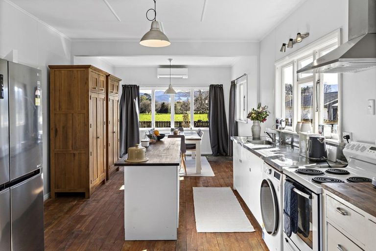 Photo of property in 6 South Featherston Road, South Featherston, Featherston, 5771