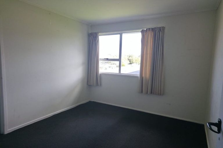 Photo of property in 26 Newham Place, Henderson, Auckland, 0612