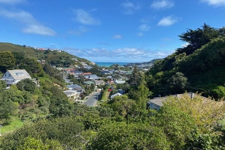 Photo of property in 31 Melrose Road, Island Bay, Wellington, 6023