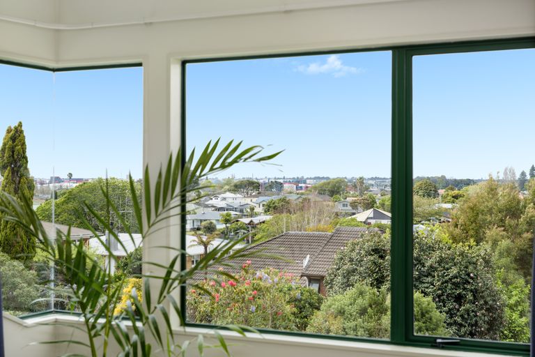 Photo of property in 24a Milton Road, Otumoetai, Tauranga, 3110