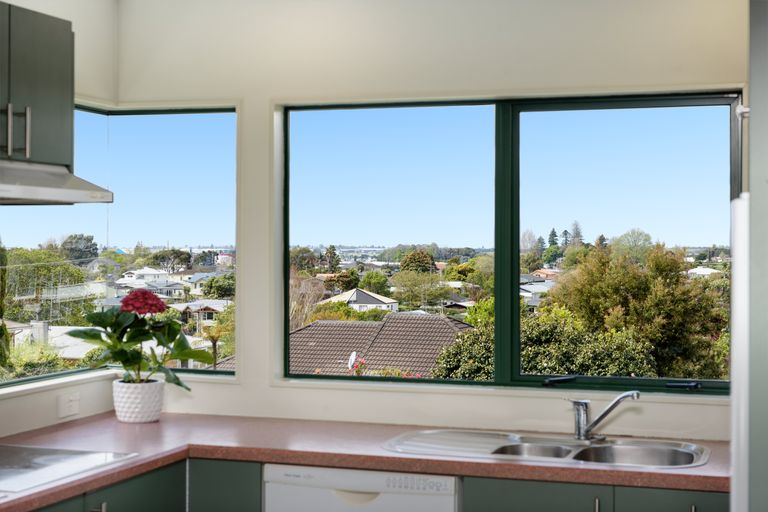 Photo of property in 24a Milton Road, Otumoetai, Tauranga, 3110