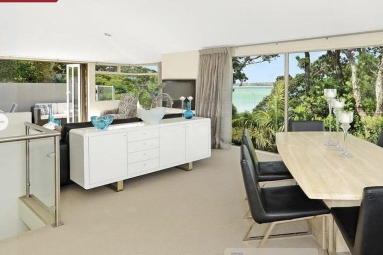 Photo of property in 127 Forrest Hill Road, Forrest Hill, Auckland, 0620
