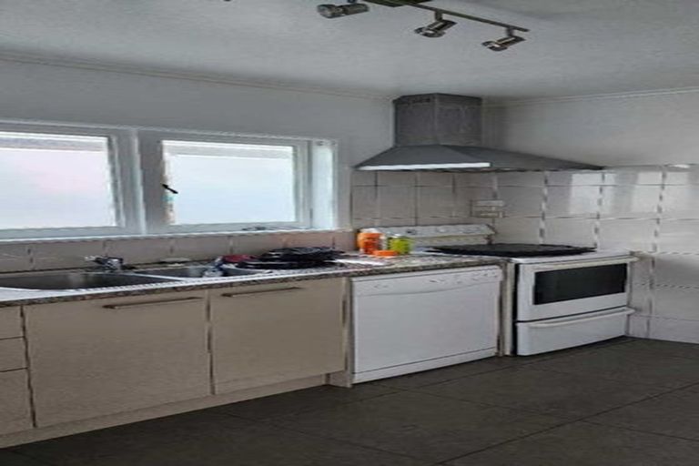 Photo of property in 264 Birkdale Road, Birkdale, Auckland, 0626