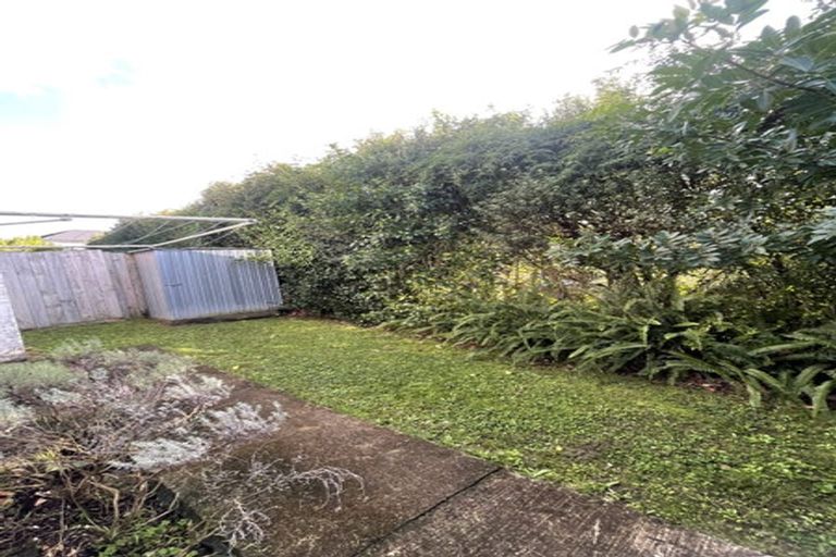 Photo of property in 2 Glenmore Road, Sunnyhills, Auckland, 2010