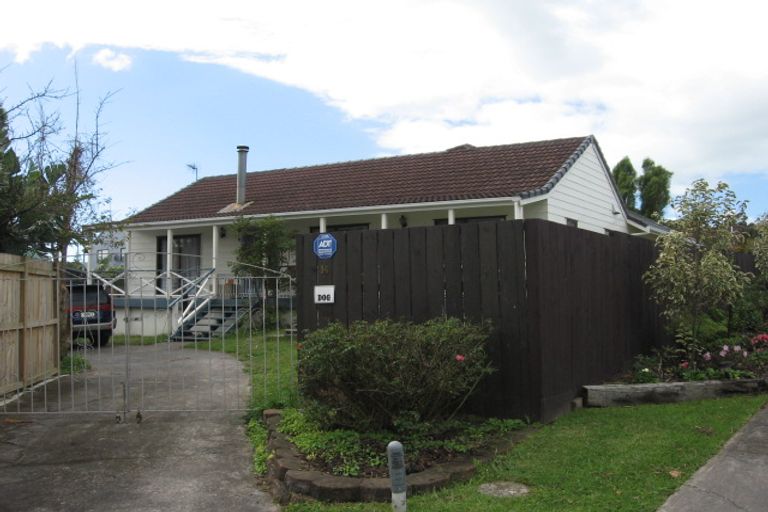 Photo of property in 14 Tomintoul Place, Highland Park, Auckland, 2010