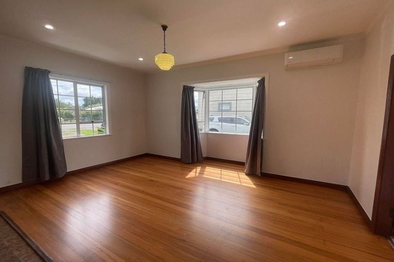 Photo of property in 6 Mclean Street, Woodville, 4920