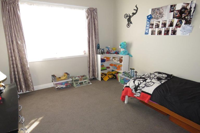 Photo of property in 64 Mitchell Street, Richmond, Invercargill, 9810