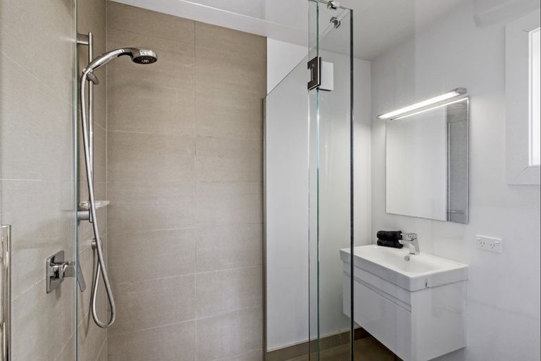 Photo of property in 13 Copper Beech Avenue, Frankton, Queenstown, 9300