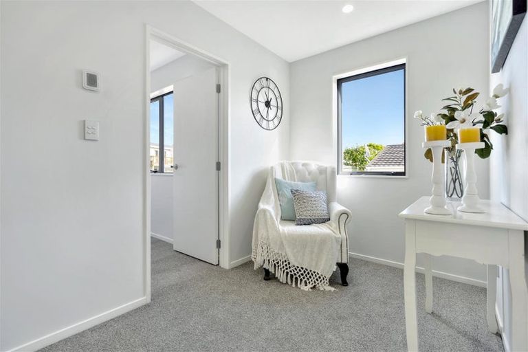 Photo of property in 45b Portadown Avenue, Pakuranga Heights, Auckland, 2010