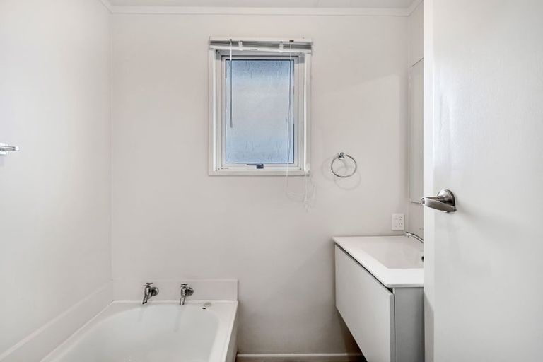 Photo of property in 223 Puriri Street, Castlecliff, Whanganui, 4501