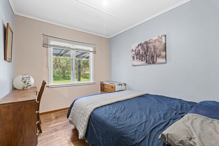 Photo of property in 4 Oha Street, Mokau, 4376