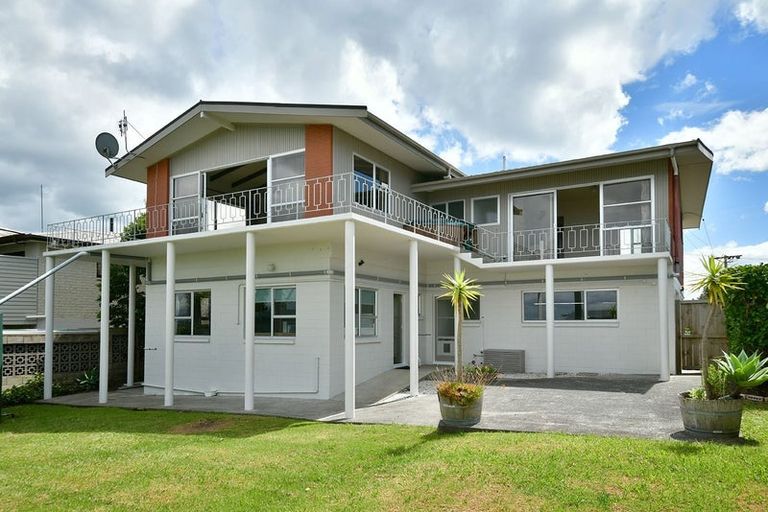 Photo of property in 27 Tiri Road, Manly, Whangaparaoa, 0930