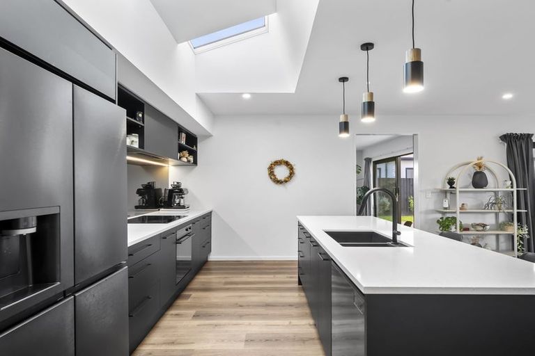 Photo of property in 6 Timara Crescent, Marshland, Christchurch, 8083