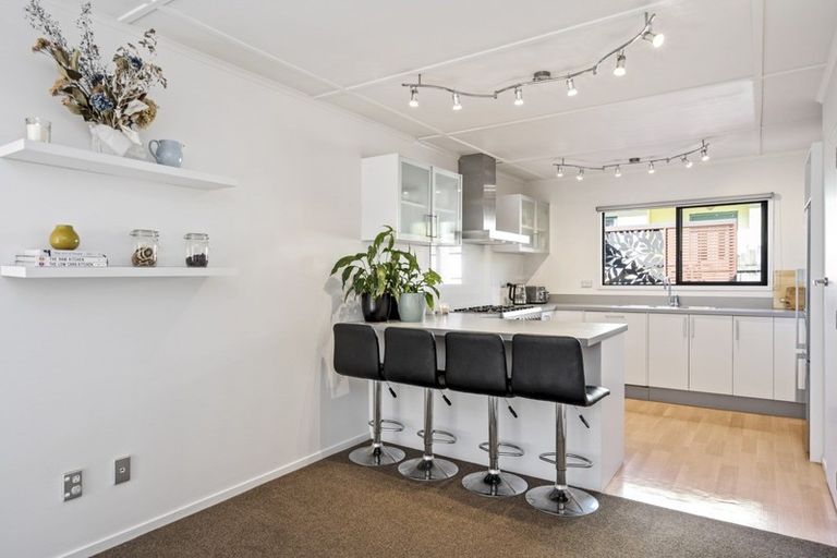 Photo of property in 7 Vogel Place, Cambridge, 3434