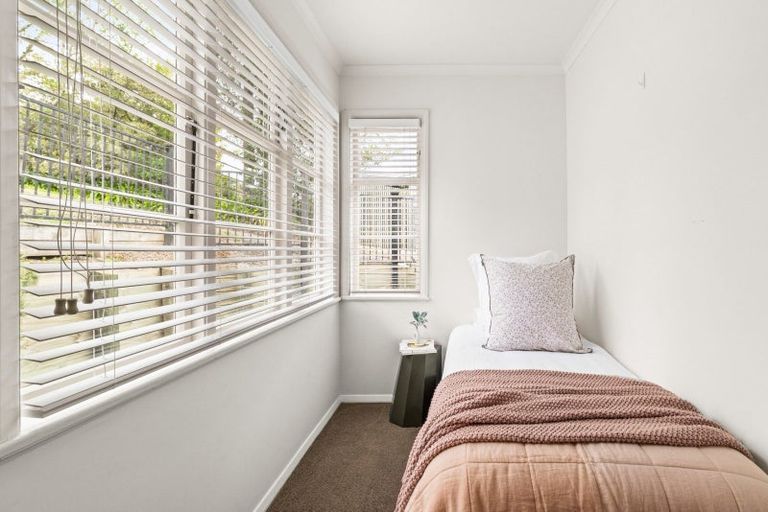 Photo of property in 15 Keirunga Road, Havelock North, 4130