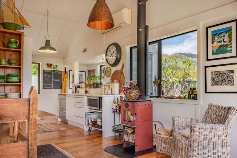 Photo of property in 2 Tirohanga Terrace, Akaroa, 7581