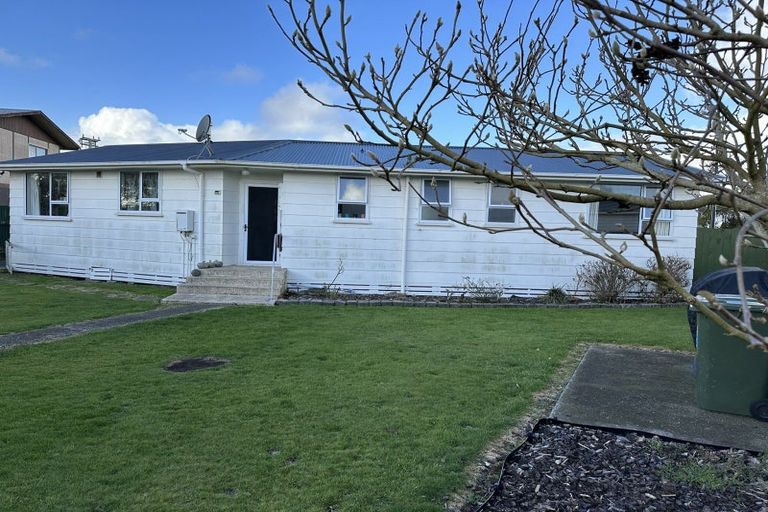 Photo of property in 21 Castle Street, Eltham, 4322