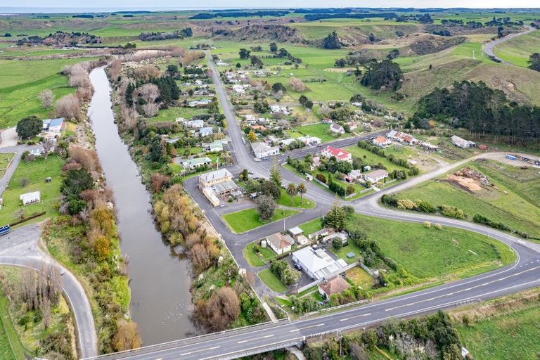 Photo of property in 5 Ihupuku Street, Waitotara, Whanganui, 4588