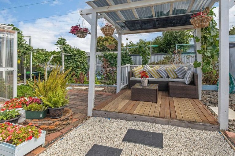 Photo of property in 8 Julian Place, Otara, Auckland, 2023