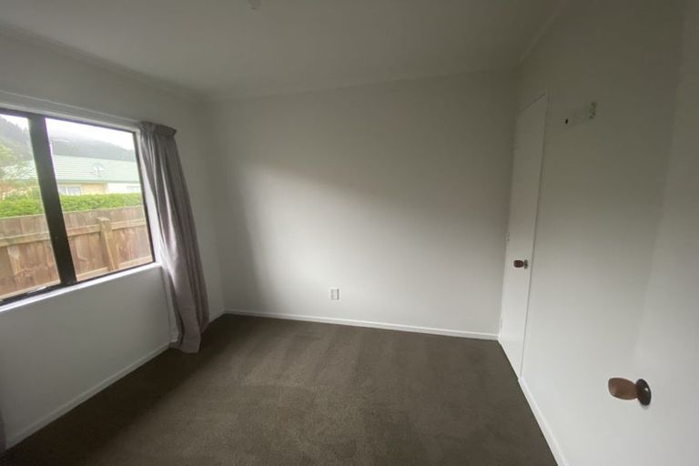 Photo of property in 8a Tararua Street, Paraparaumu, 5032