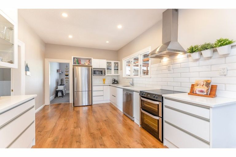 Photo of property in 282 Wainoni Road, Avondale, Christchurch, 8061