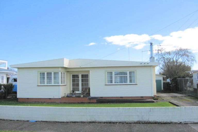 Photo of property in 29 Bowen Street, Levin, 5510
