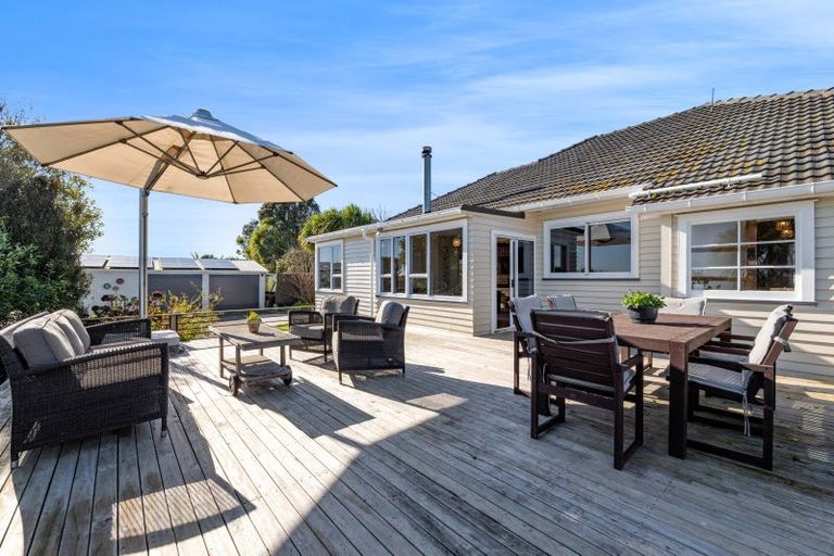 Photo of property in 7091 South Road, Warea, New Plymouth, 4381