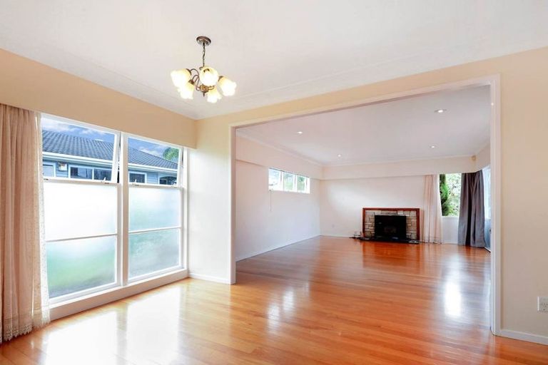 Photo of property in 4 Windsor Place, Windsor Park, Auckland, 0630