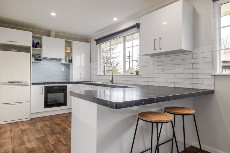 Photo of property in 24a Lethbridge Street, Feilding, 4702