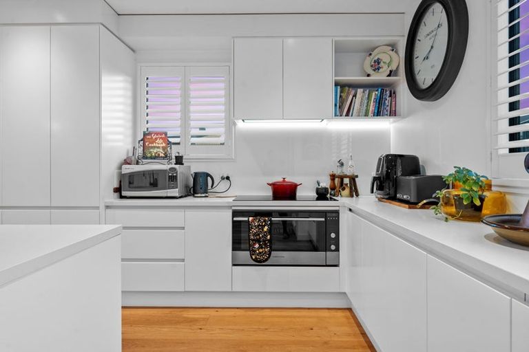 Photo of property in 22 Catalina Bay Drive, Hobsonville, Auckland, 0616