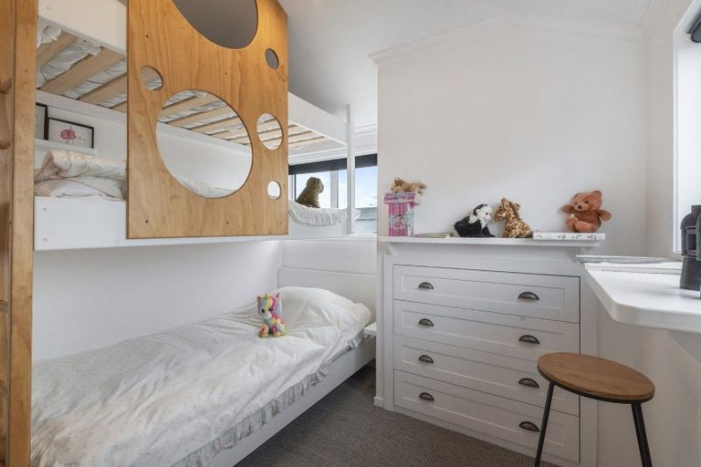 Photo of property in 74 Princes Street, Northcote Point, Auckland, 0627