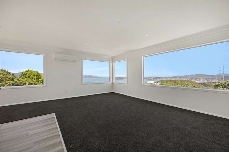 Photo of property in 109 Black Rock Road, Newlands, Wellington, 6037