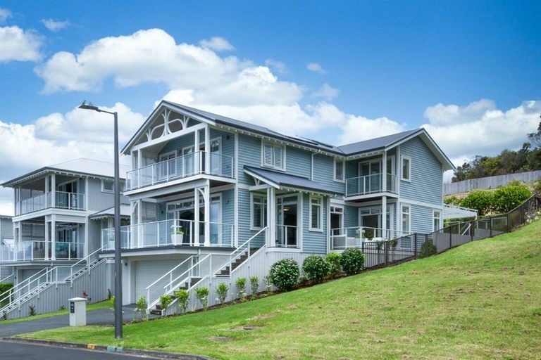Photo of property in 25 Panorama Heights, Orewa, 0931