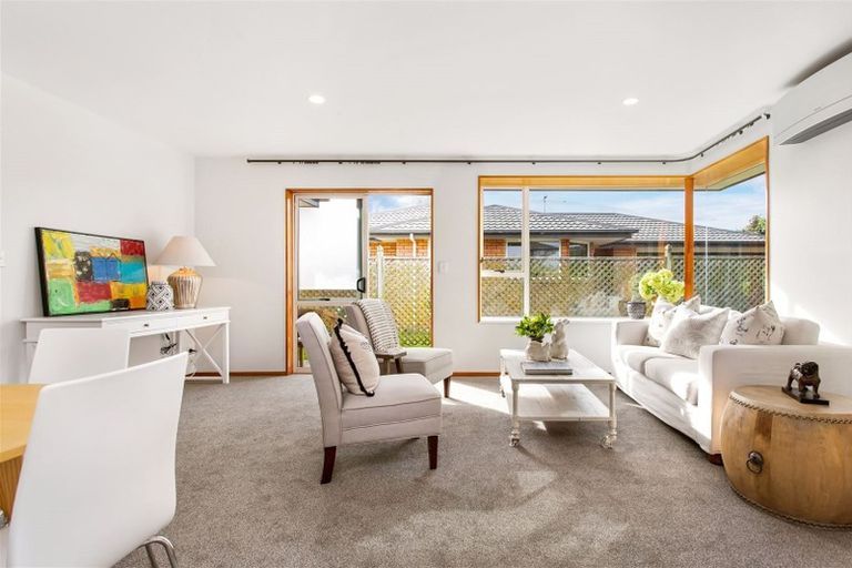 Photo of property in 35b Oxley Avenue, St Albans, Christchurch, 8014