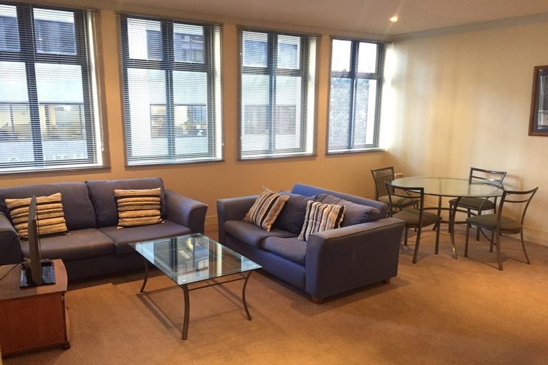 Photo of property in Kelvin House, 2e/16 The Terrace, Wellington Central, Wellington, 6011