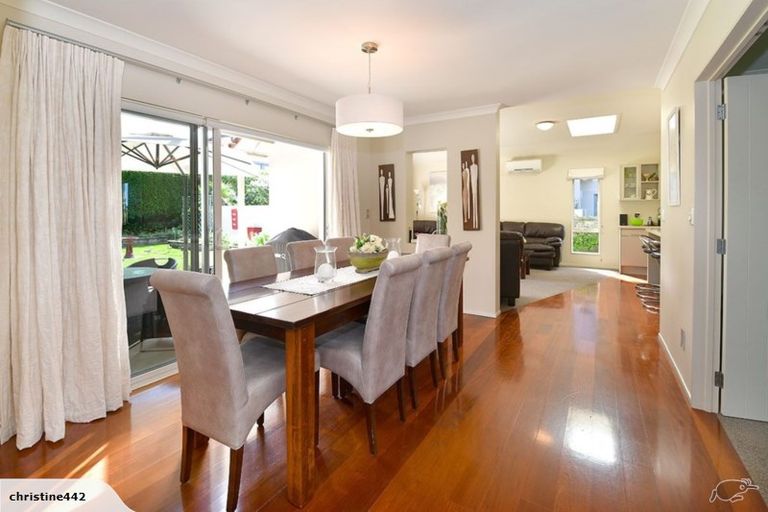 Photo of property in 34 Chesterfield Way, Orewa, 0931