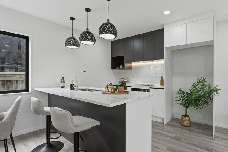 Photo of property in 16 Kirby Street, Glendene, Auckland, 0602